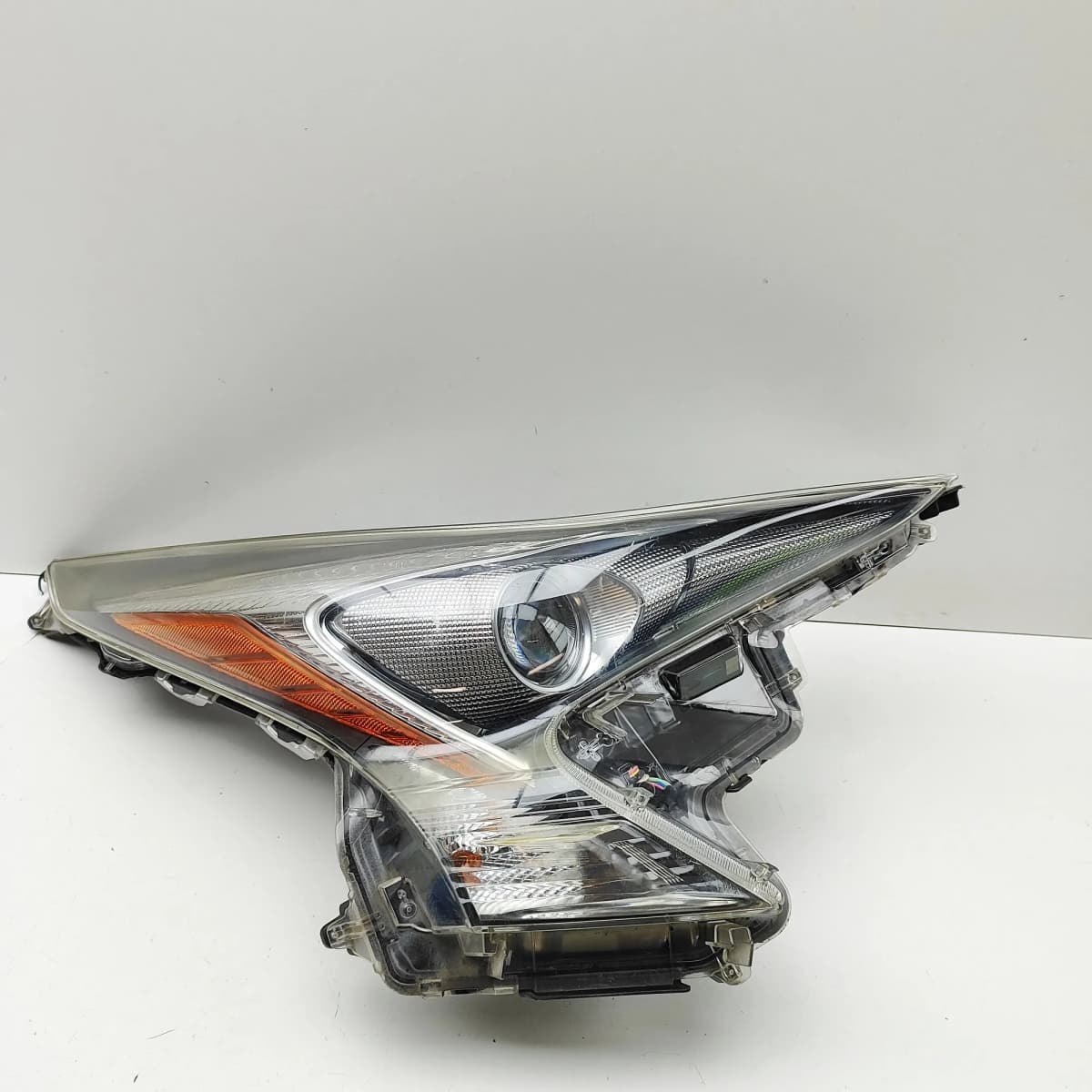TOYOTA PRIUS XW50 Front Right Headlight RHD 81145-47691 33477346