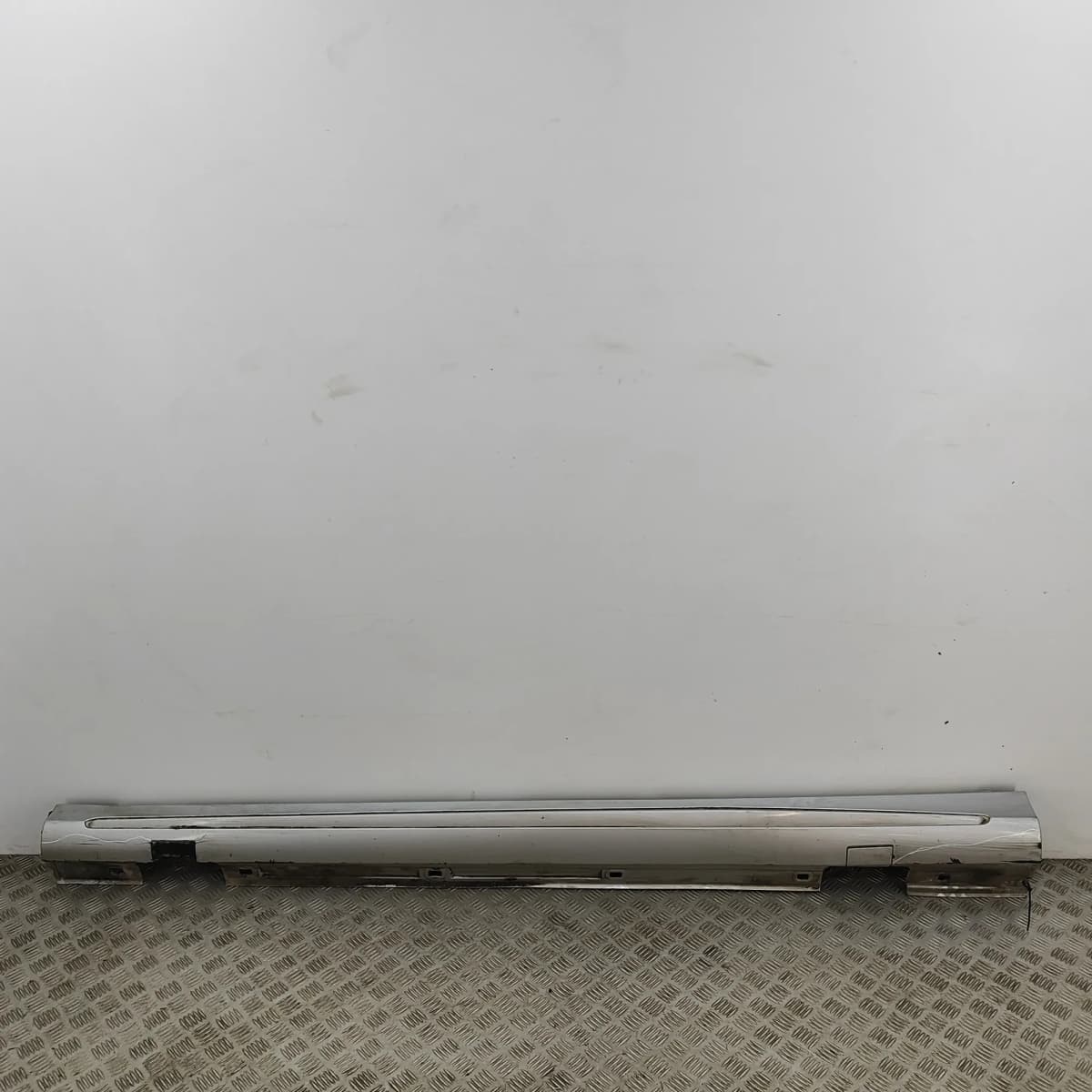 MERCEDES-BENZ CLA Coupe C117 Left Side Plastic Sideskirt Cover 33495400