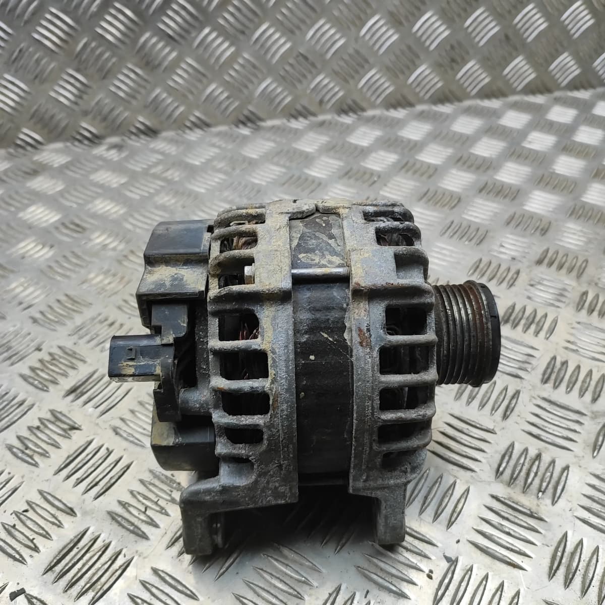IVECO DAILY MK6 Flatbed  Alternator Generator 5802266118 3.0D 2023 33496276