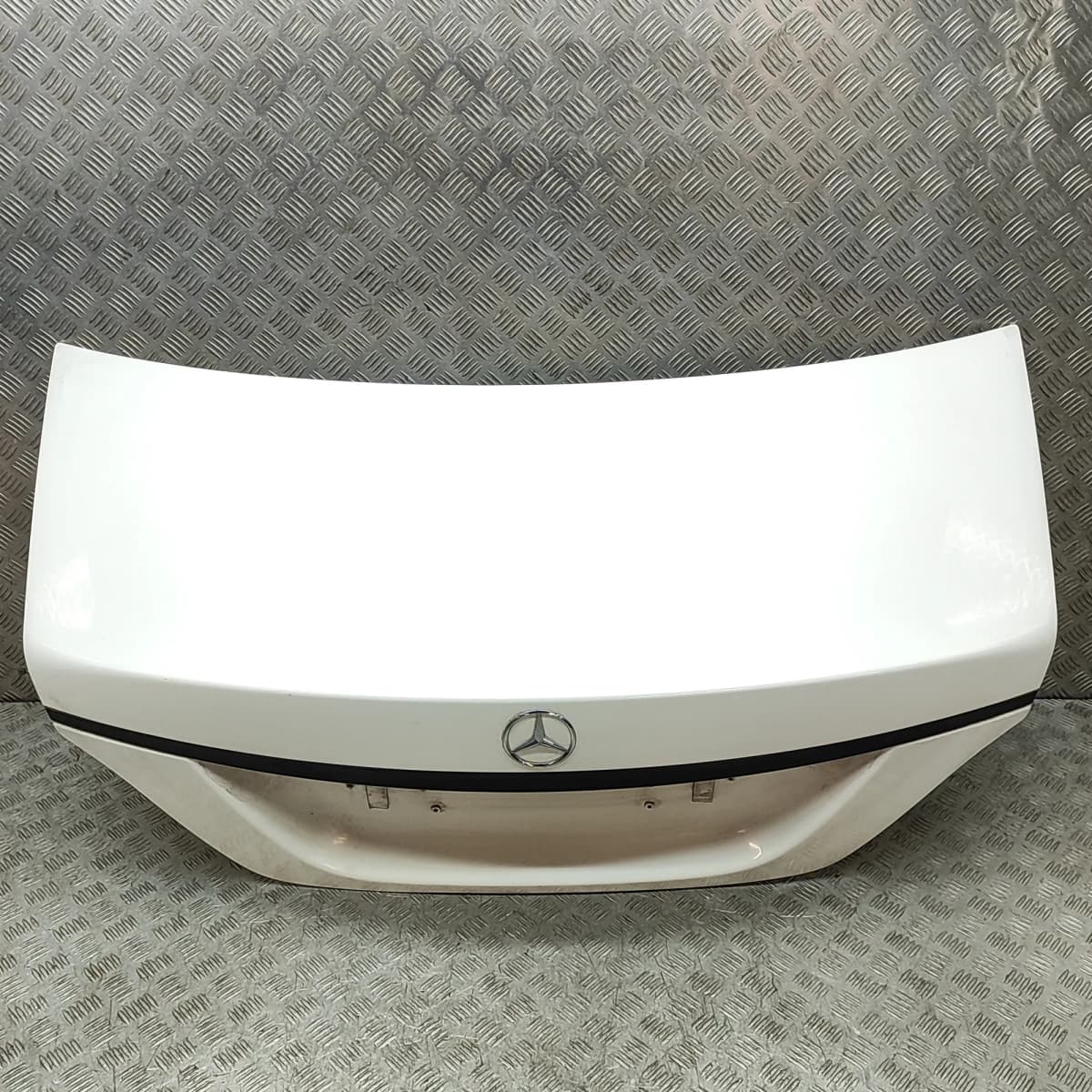 MERCEDES-BENZ CLS C218 Tailgate Bootlid A2187500075 2.1 Diesel 150kw 33504790