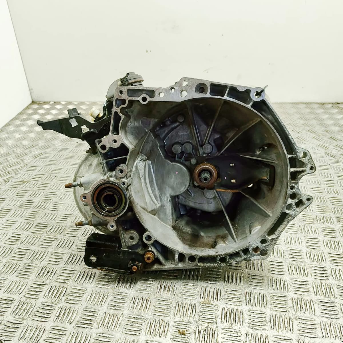 PEUGEOT PARTNER Box Body/MPV K9 Gearbox 9680886610 1.5 Diesel 55kw 2019 33507161