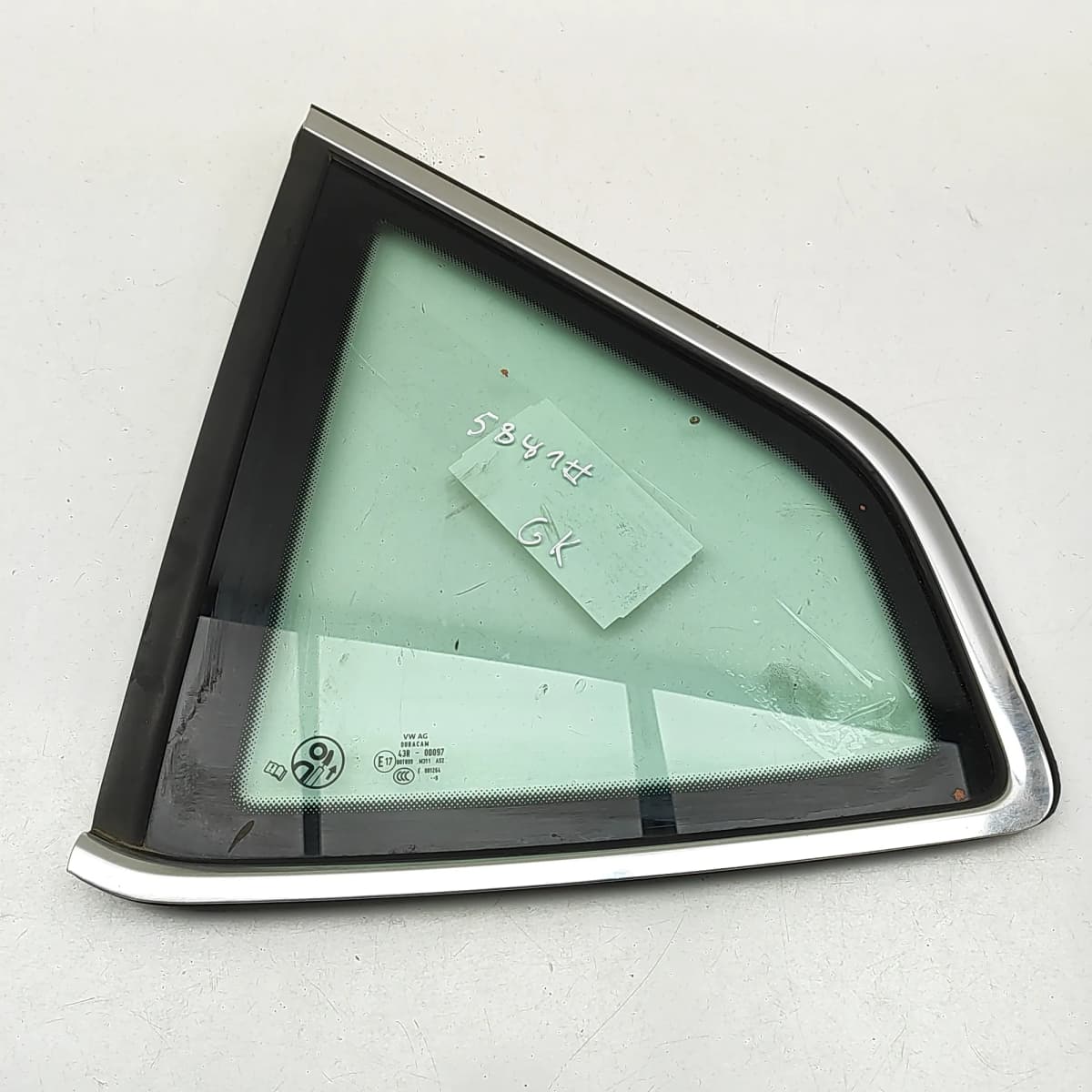 SEAT ATECA KH7 Rear Left Quarter Window 575845041T 1.5 Petrol 110kw 33509084