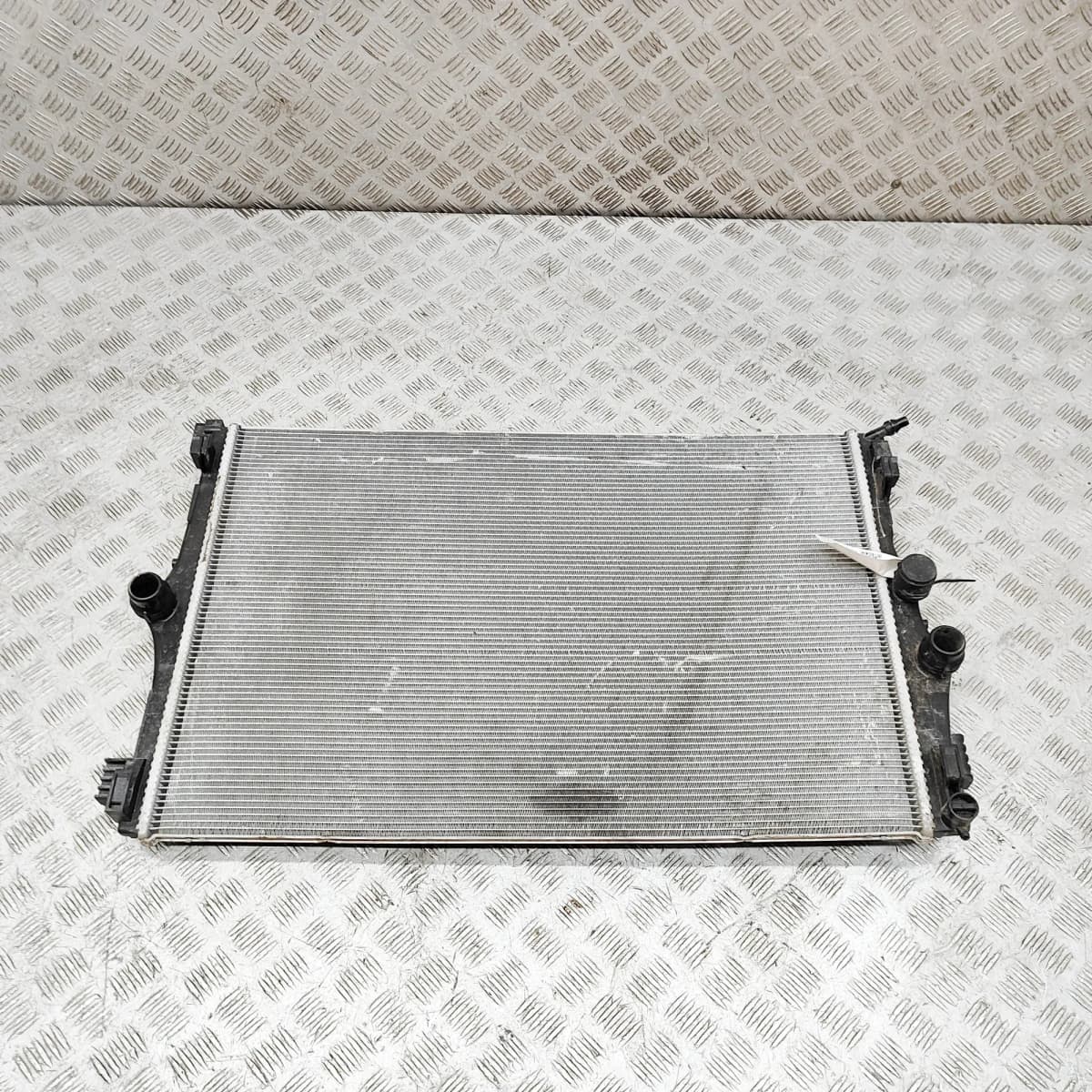 MERCEDES-BENZ EQAH243 Cooling Radiator A2475000003 Electricity 140kw 33512734
