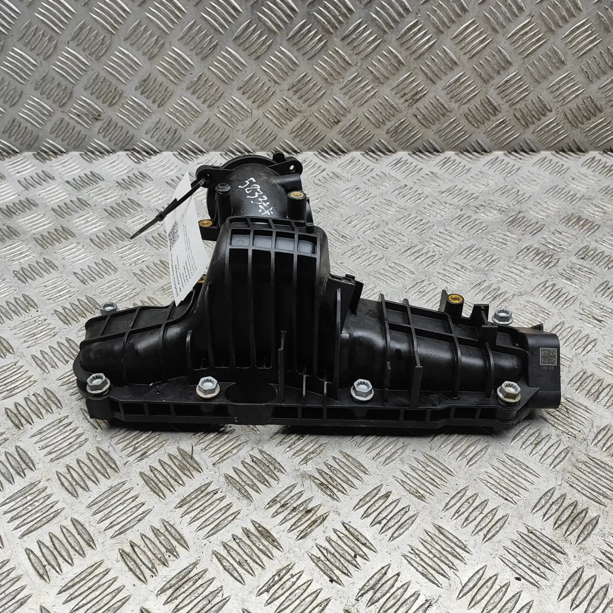 VW CRAFTER Chassis SZ MK2 Intake Manifold 04L129709 2.0 Diesel 103kW 2023