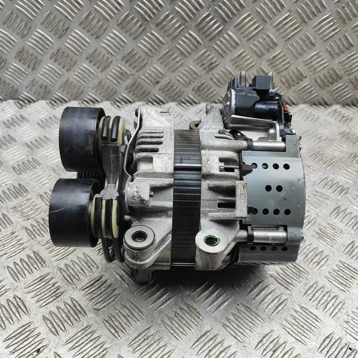 VOLVO XC60 MK2 246 Alternator Generator 32406403 33519682
