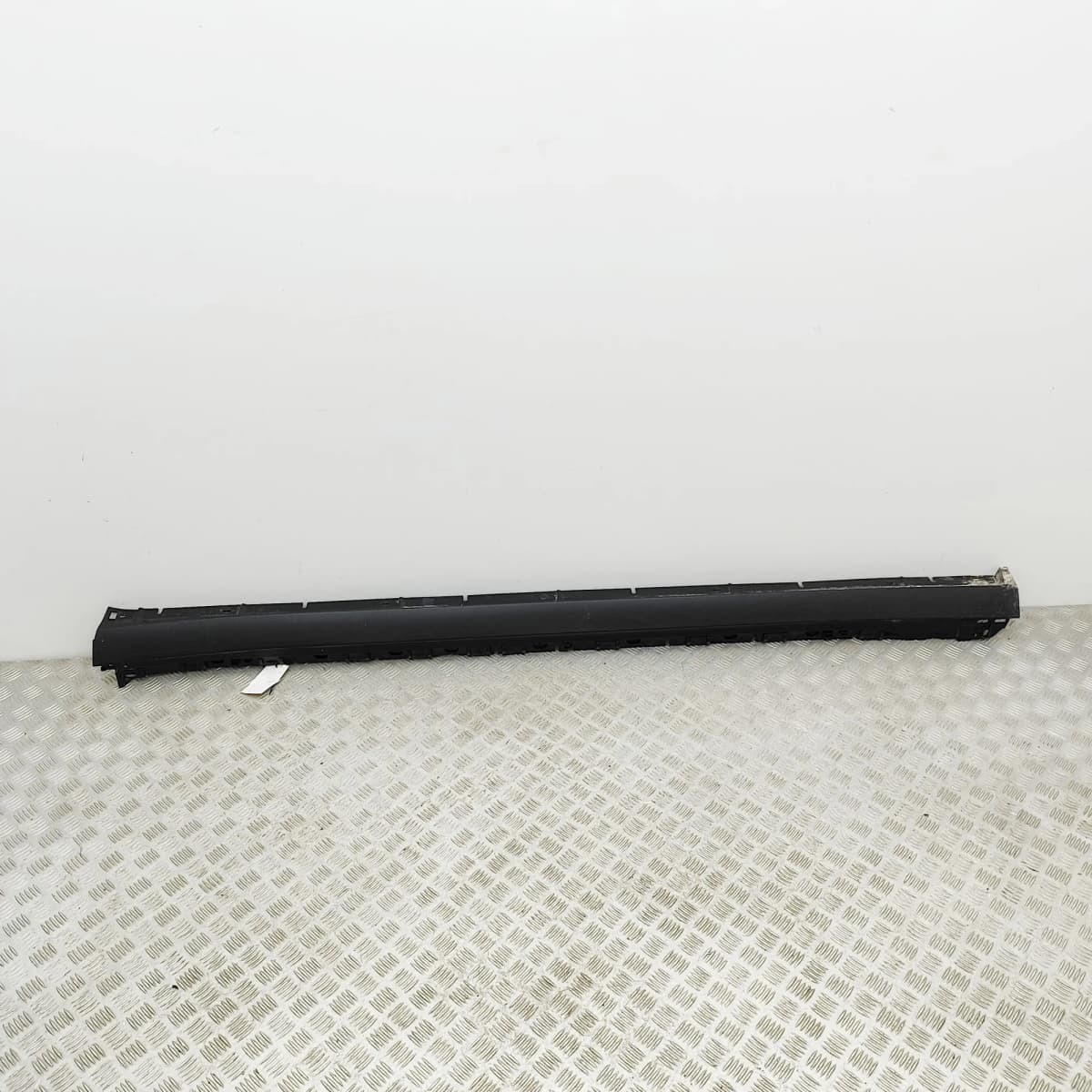 PORSCHE CAYENNE 9Y0/9Y3 Left Side Plastic Sideskirt Cover 9Y0853751 2018