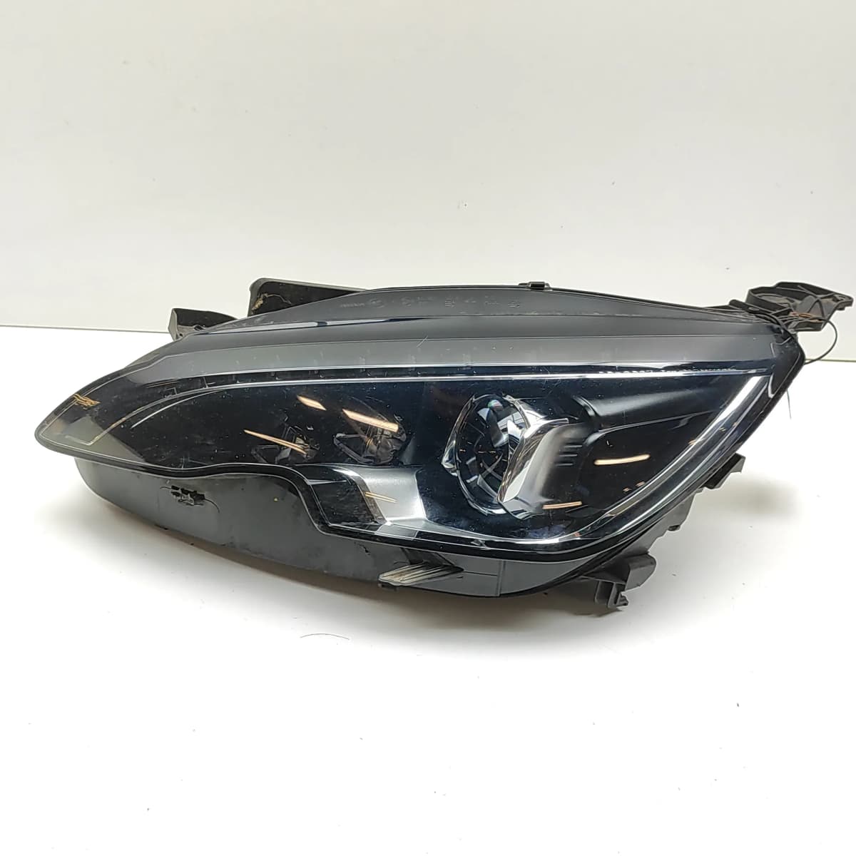 PEUGEOT 308 T9 MK2 Front Left Headlight 9800546480 RHD 2019 33529946