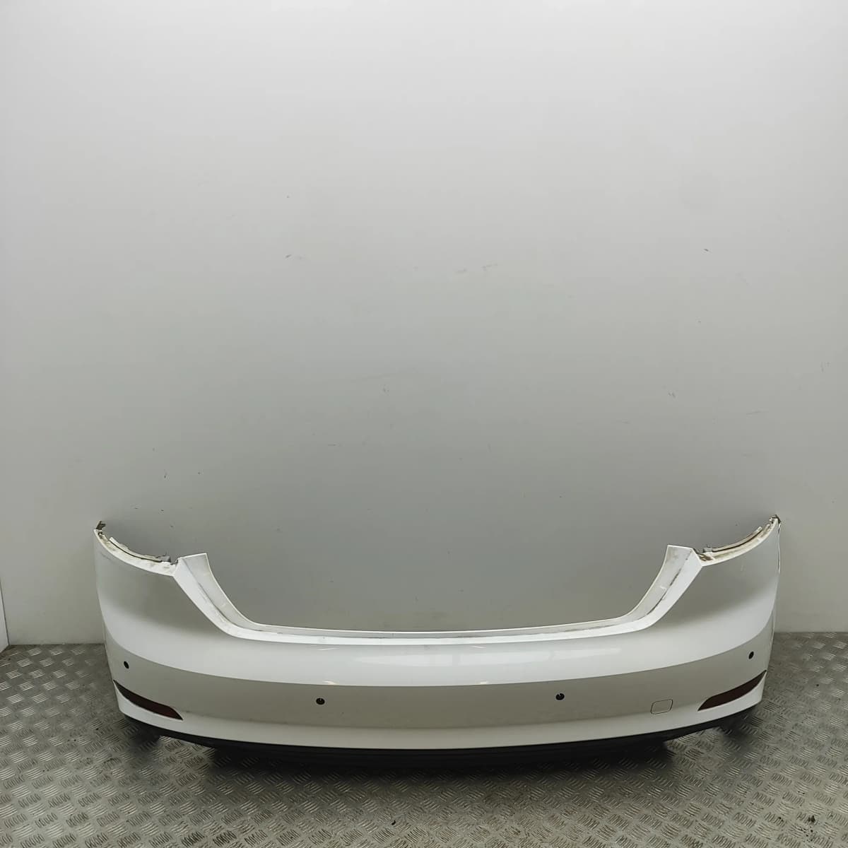 AUDI A6 4G C7 Rear Bumper 8W6807386A 2.0 Diesel 140kW 2017 33539937
