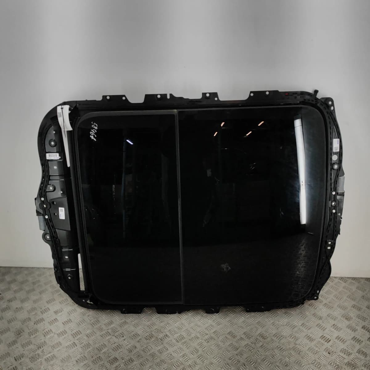 SKODA ENYAQ iV SUV 5AC, 5AZ Sunroof 89A877041 Electricity 195kw 33559467