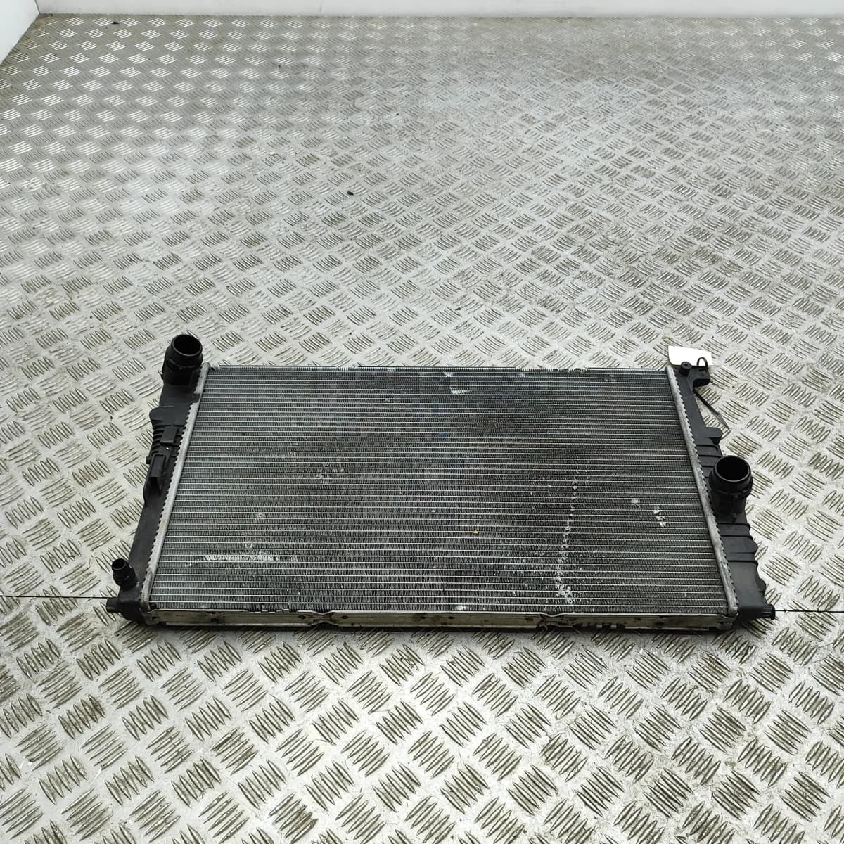 BMW 2 Coupe F22 Cooling Radiator 7600516 2.0 Diesel 140kW 2014 33559881