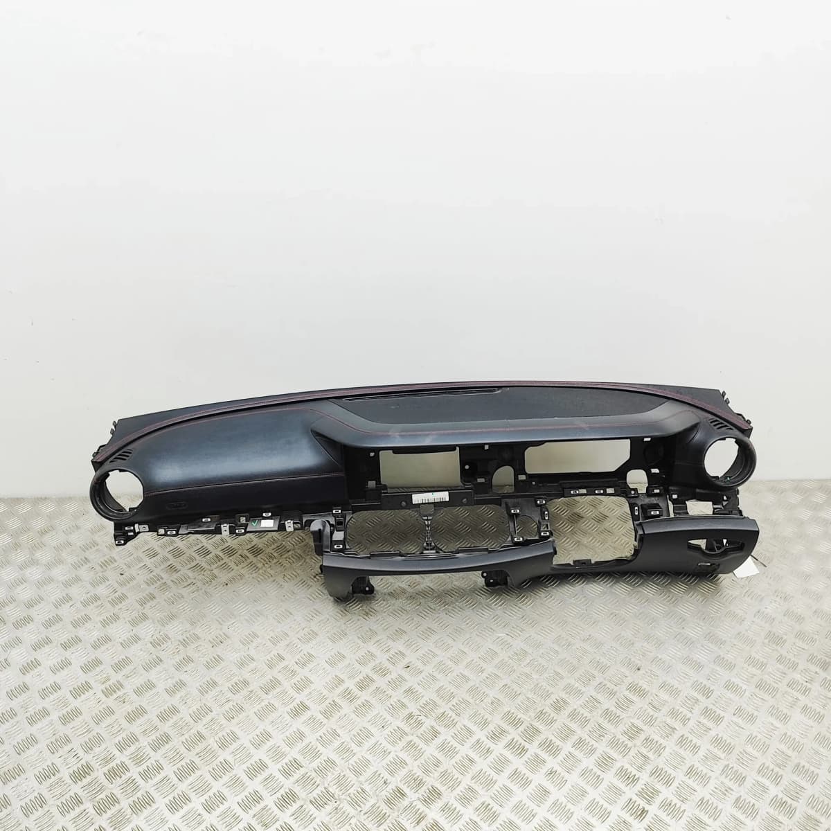 MERCEDES-BENZ E W213 Dashboard A2136805504 RHD 2017 33575982