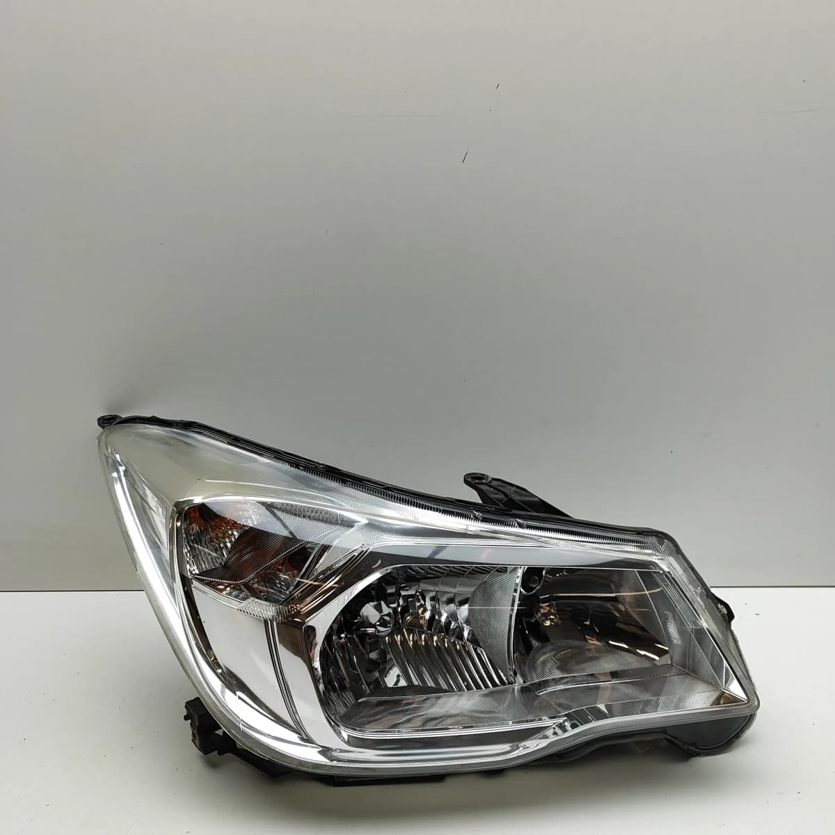 SUBARU FORESTER SJ Front Right Headlight RHD 84001-SG000 2.0 Diesel 33576796