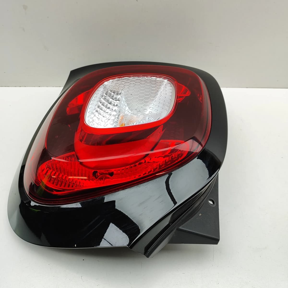 SMART FORTWO Coupe 453 MK3 Rear Right Tail Light A4539063200 RHD 2022 33585972