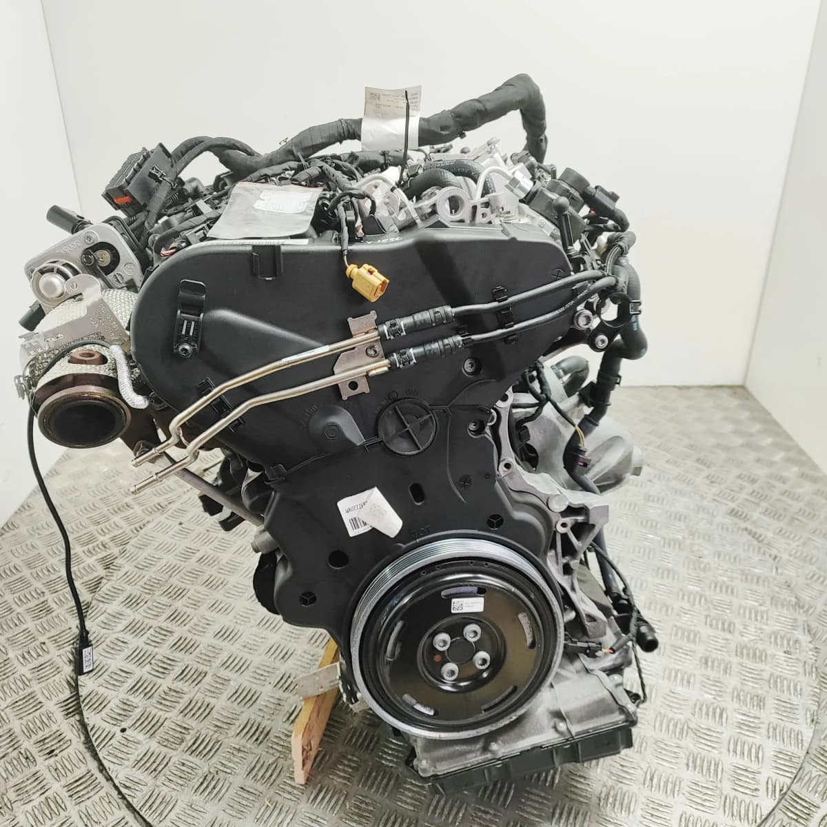 AUDI A5 Sportback F5A Engine Motor DTN 2.0 Diesel / electricity 120kw 33586450