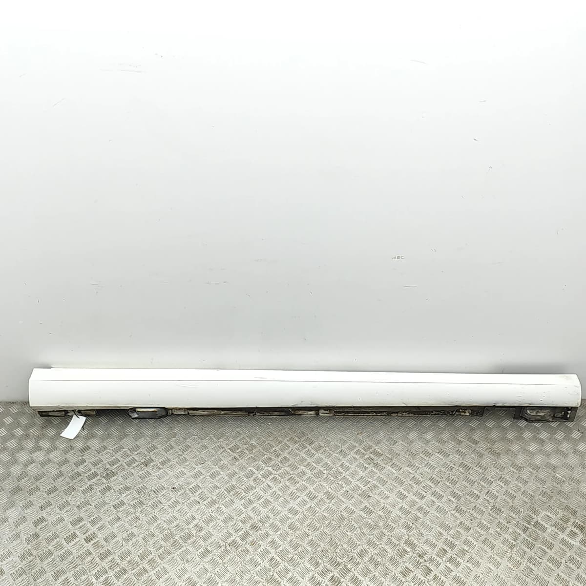 MERCEDES-BENZ E W213 Right Side Plastic Sideskirt Cover A2136900202 2017