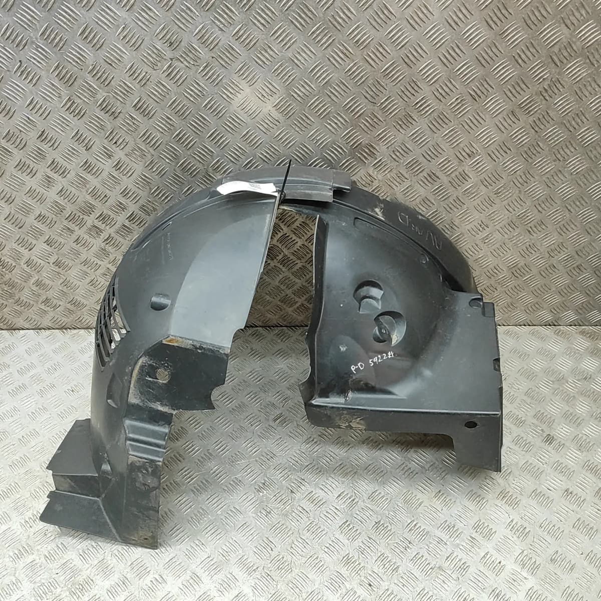 OPEL VIVARO Combi Front Right Arch Liner 93462462 1.6 Diesel 92kw 2019 33601043