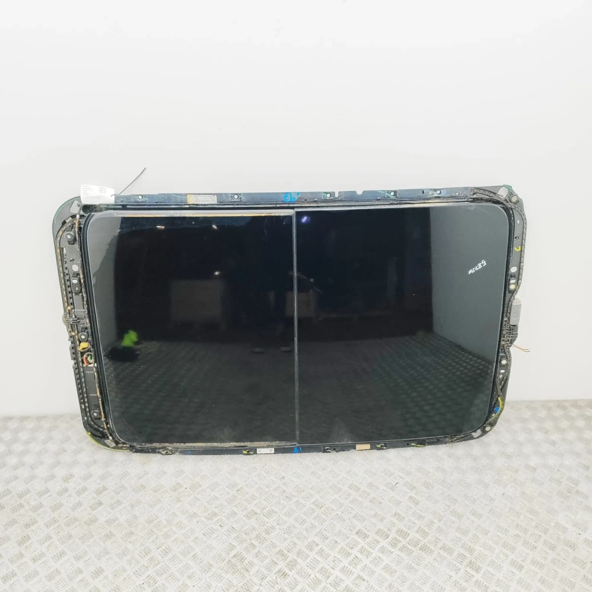 AUDI Q5 FY Sunroof 80A877049F 2.0 Diesel 150kw 2024 33604658