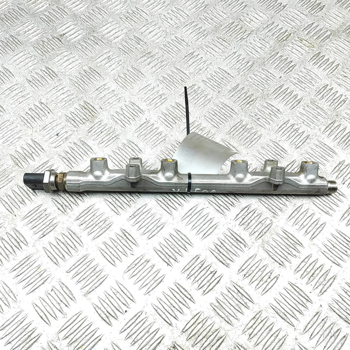 VOLKSWAGEN TIGUAN AD1 MK2 Fuel Rail 05E133320B 1.4 Hybrid 180kW 2021 33613433