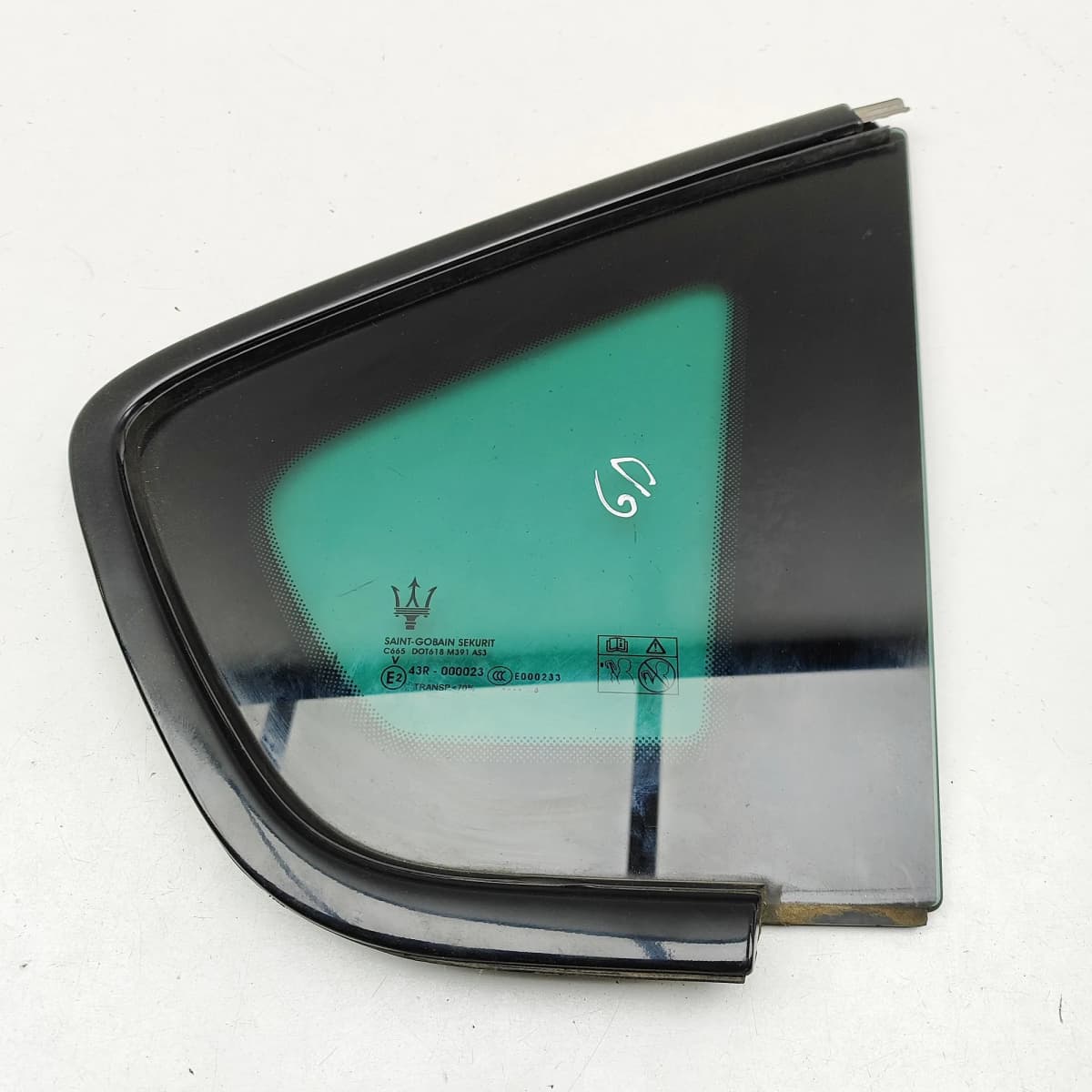 MASERATI LEVANTE SUV M161 Rear Right Quarter Window 06701010600 33626963