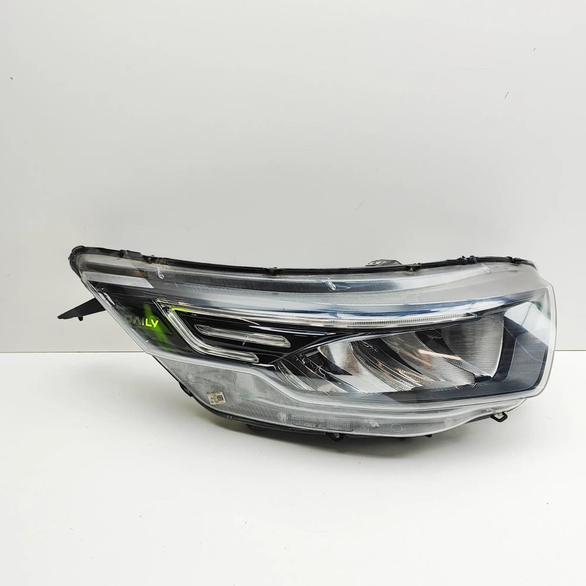 IVECO DAILY MK6 Flatbed Front Right Headlight 5802711814 3.0 Diesel 33695445