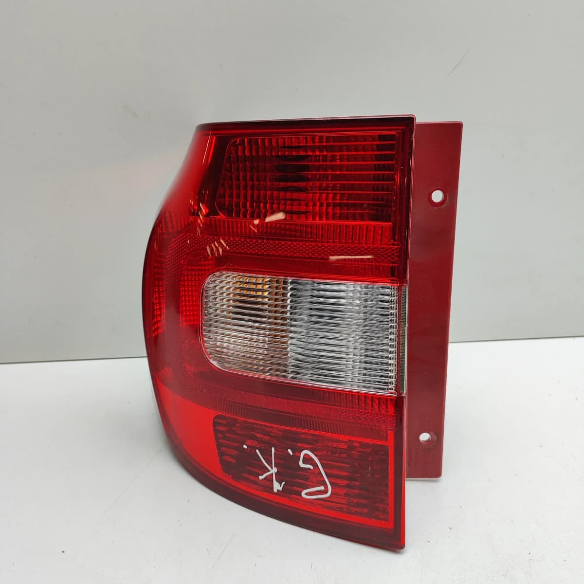 SKODA YETI 5L Rear Left Tail Light 5L0945095 2.0 Diesel 81kw 2015 33709236