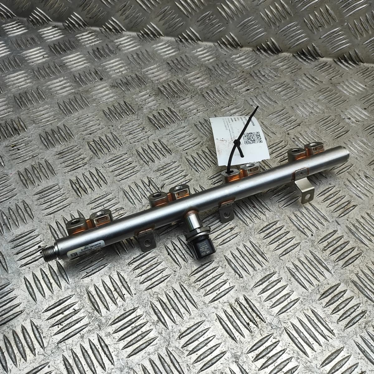 KIA SPORTAGE MK5 NQ5 Fuel Rail 35300-2M400 1.6 Petrol / electricity 33731160