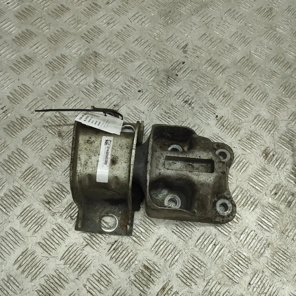 PEUGEOT BOXER Furgon MK3 Left Side Engine Mount 01440585380 2.2 Diesel 103kW