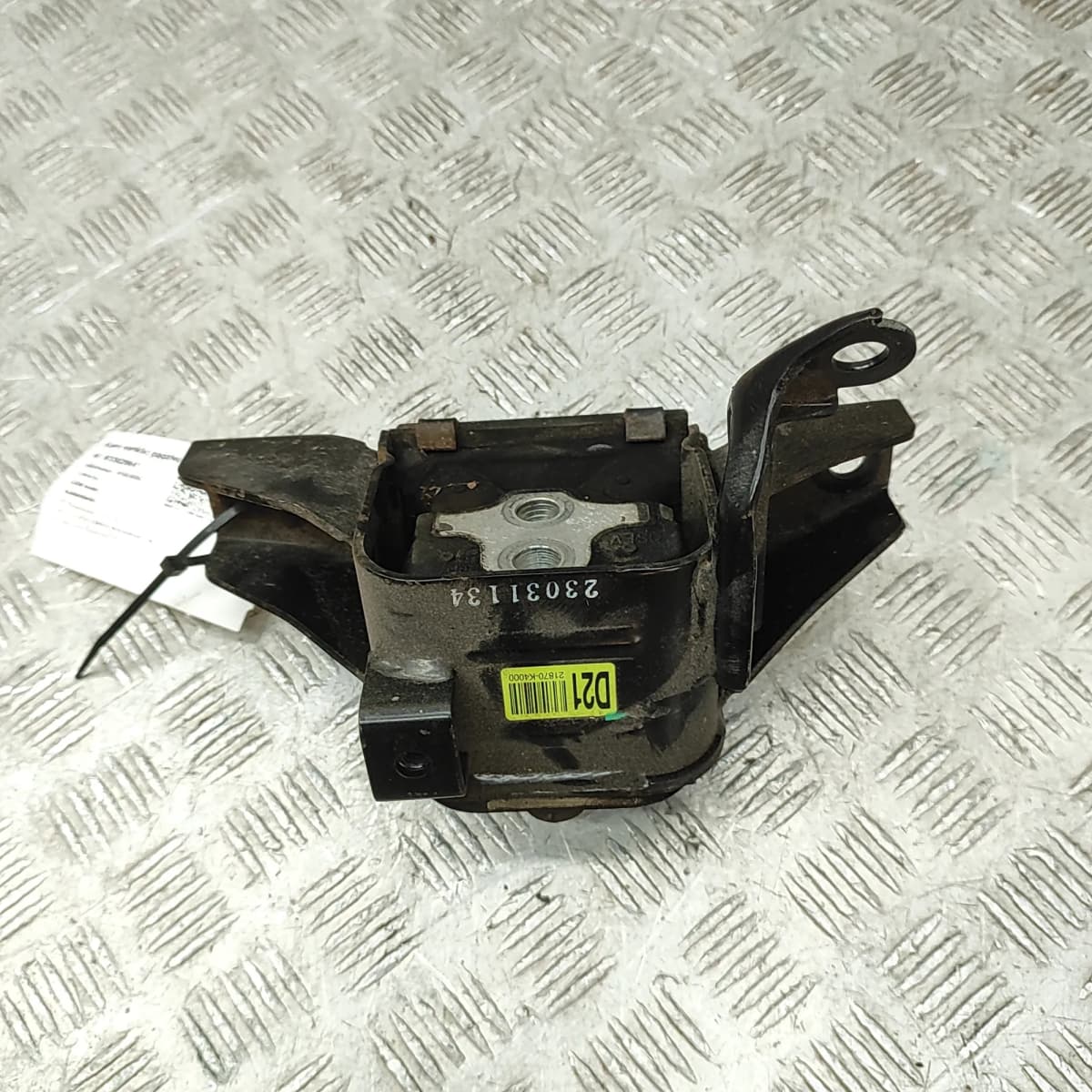 HYUNDAI KONA MK1 OS Left Side Engine Mount 21870-K4000 Electricity 150kW 2023