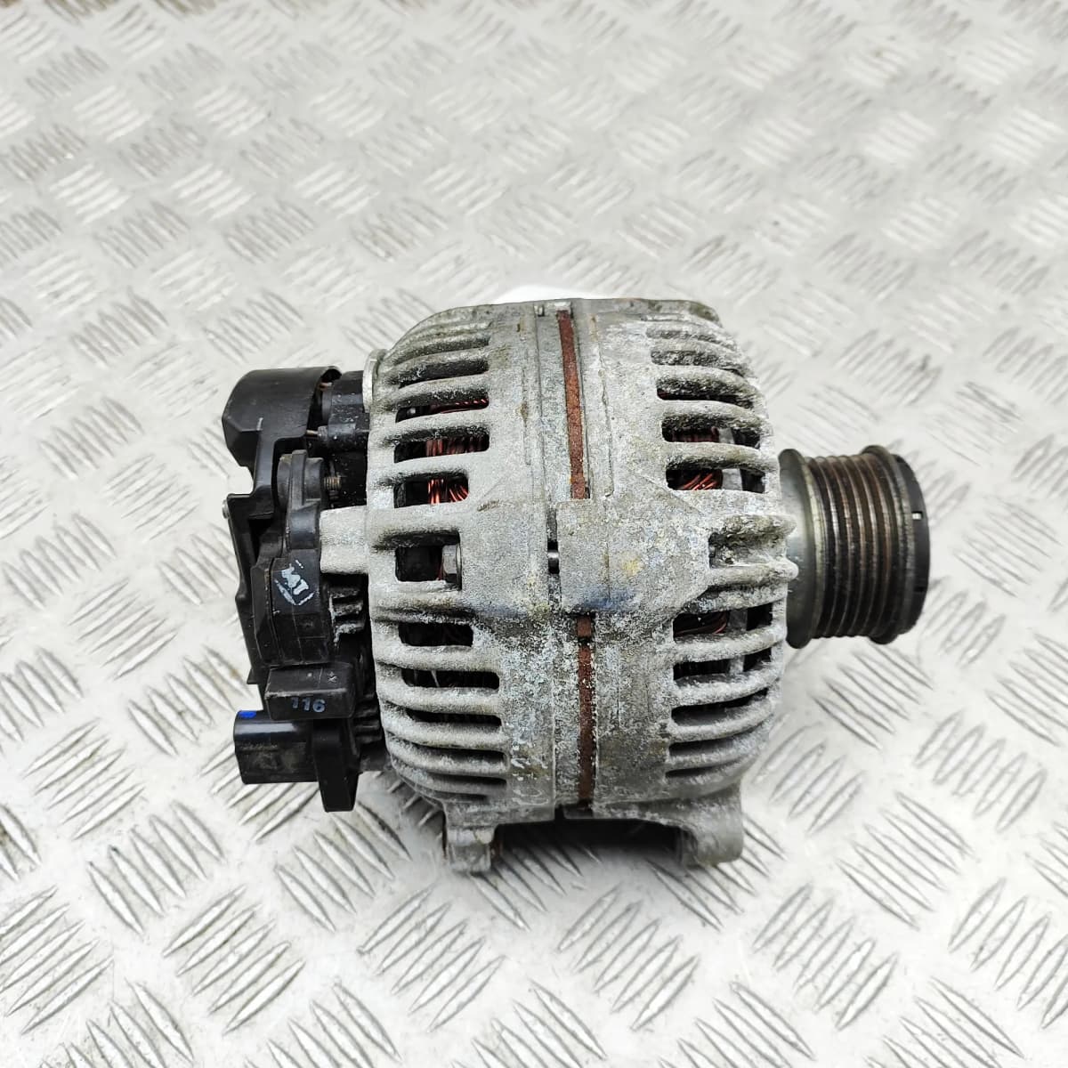 VW SCIROCCO 137, 138 Alternator Generator 03L903023 2.0 Diesel 103kw 33898184