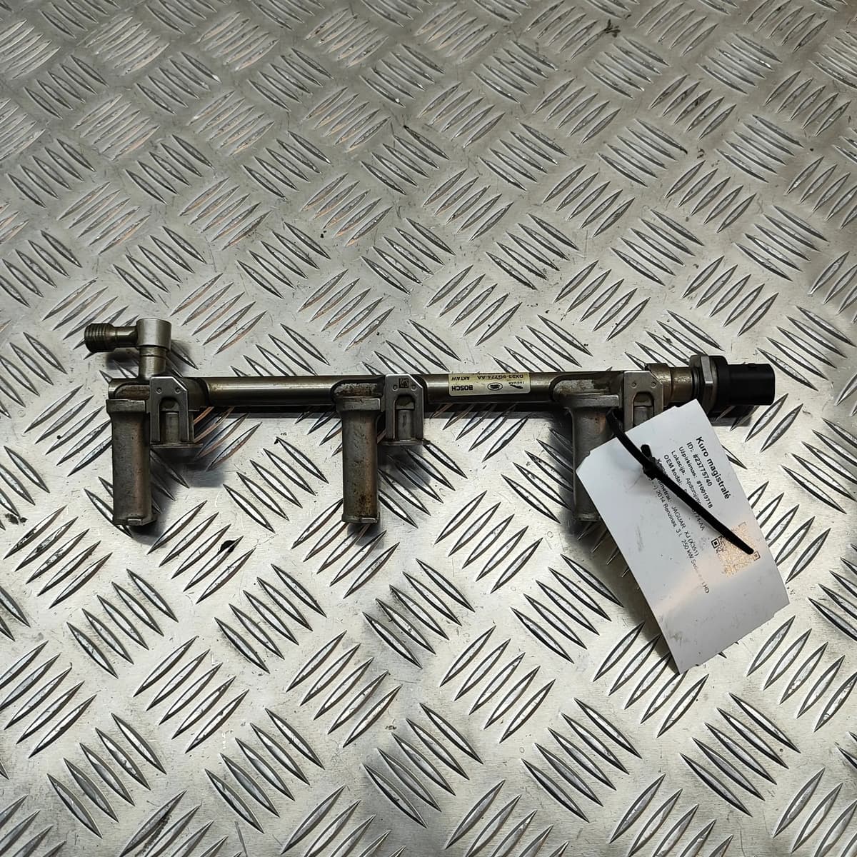 JAGUAR XJ X351 2014 Fuel Rail DX23-9G774-AA