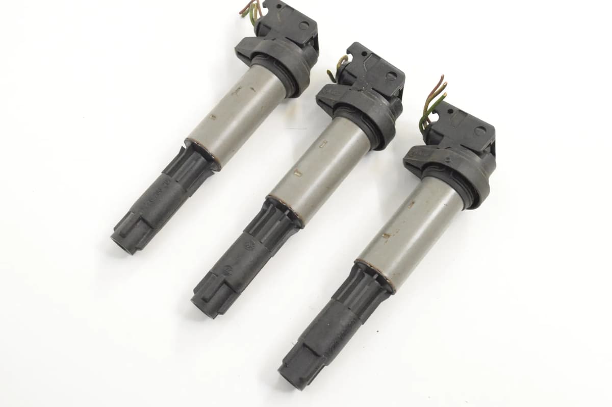 BMW 3 E90 320i 2007 RHD Ignition Coil Pack Kit 0221504100 10580979