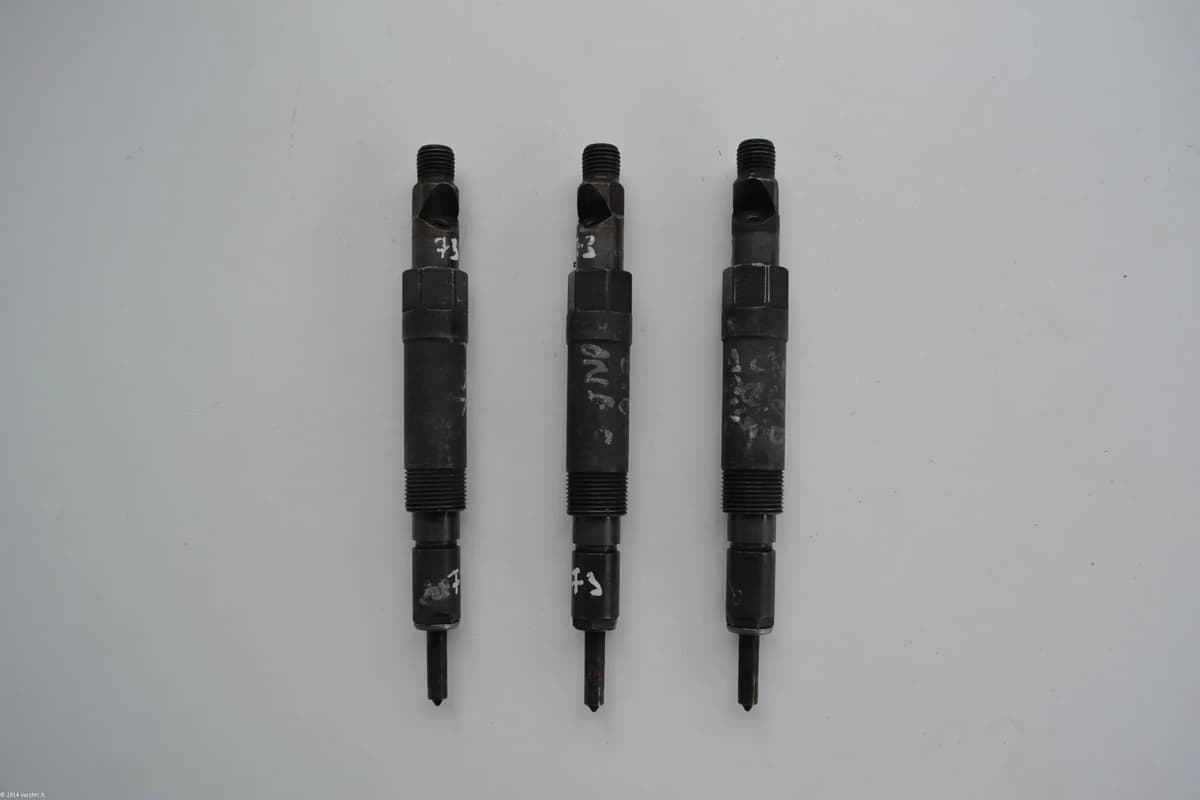 FORD MONDEO 2.0 16V TDDI TDCi 2005 LHD Fuel Injector Kit 3x 0432133801 10792637