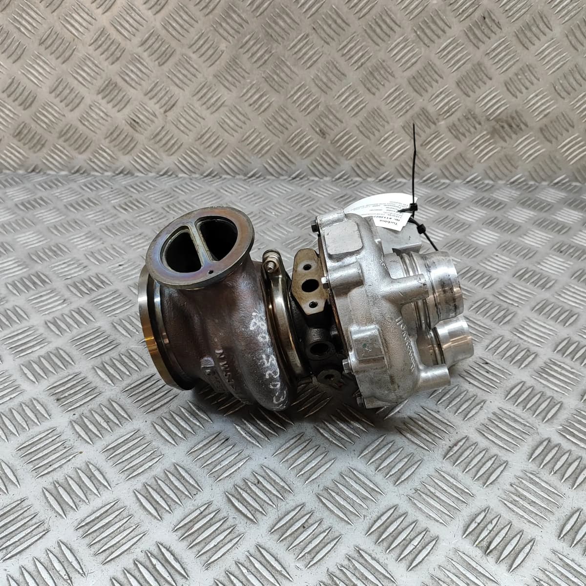 BMW 7 G11 Turbocharger 8600290 4.4 Petrol 330kw 2016 11302749