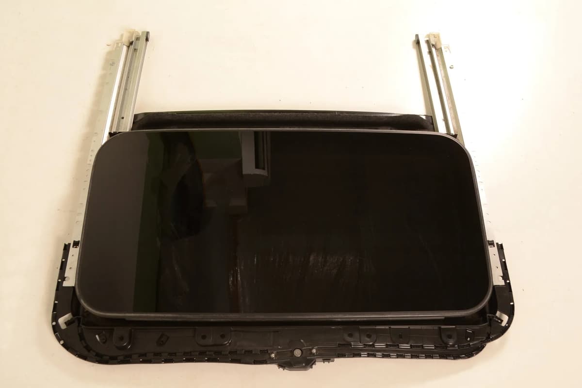 INFINITI M30d 2012 RHD Electric Sunroof 7707220 13754156