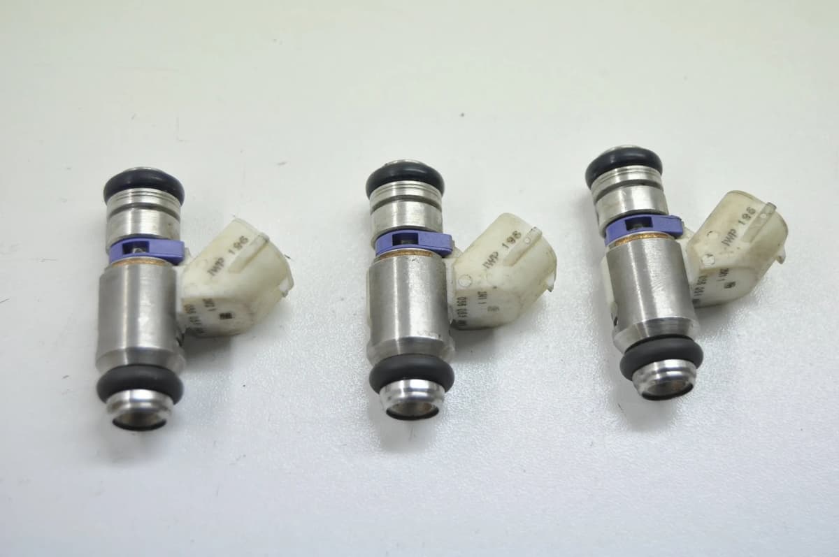 VW POLO 6R, 6C 2010 Fuel Injector Kit