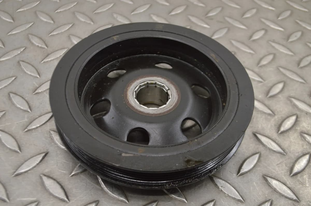 Mercedes W176 A180 2017 Crankshaft Pulley A2700300503 14882456