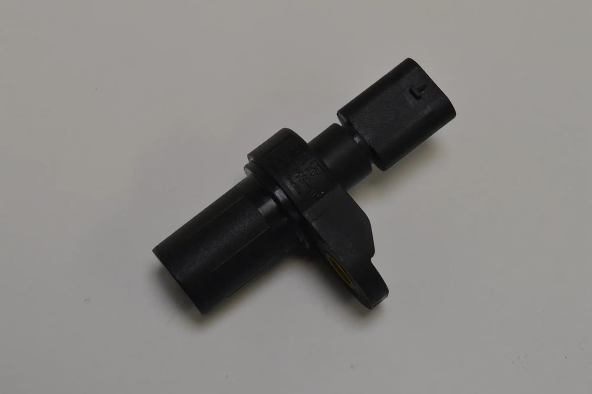 BMW 3 E92 320d 2010 LHD Camshaft Position Sensor 7803093 1732335