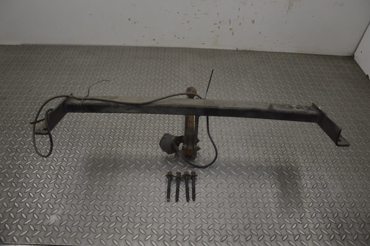 Ssangyong Rodius Trailer Towing Bar OL001877 2.2 Xdi 2018 RHD 22569638