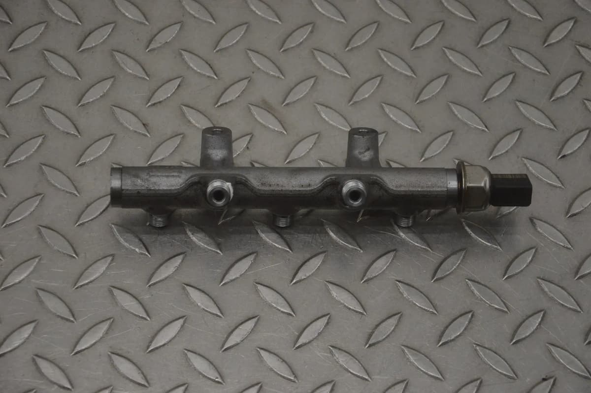 Audi A6 Fuel Injection Rail 059130089CS 4G C7 3.0 TDI 2015 23793830