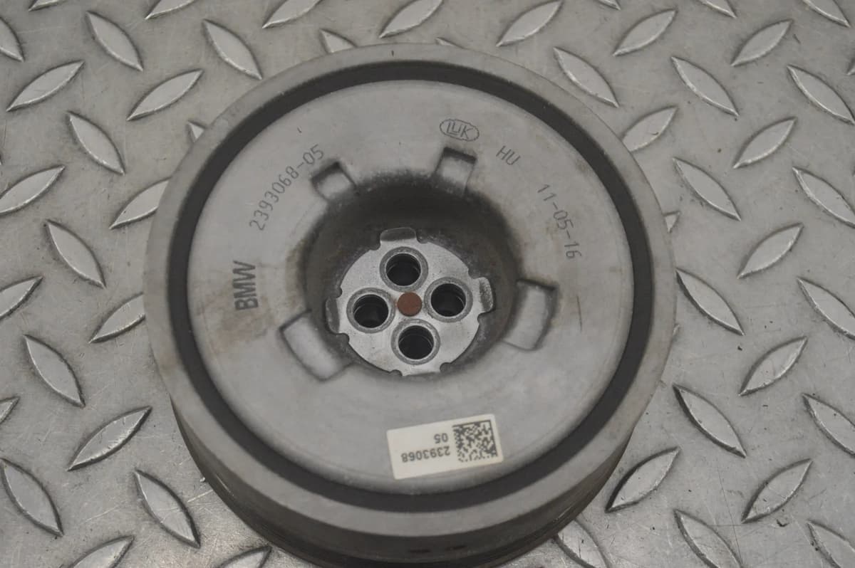 BMW F20 Crankshaft Pulley 2393068 118i 2016 25294817