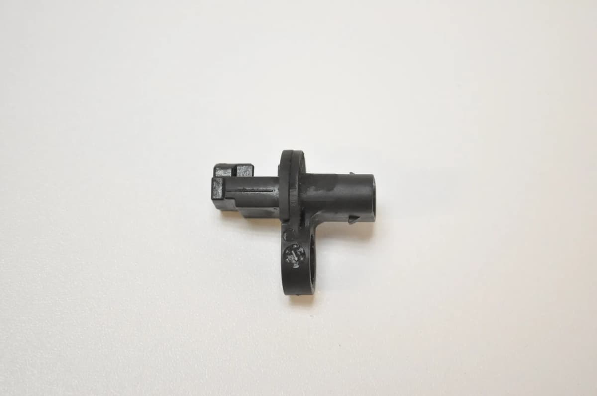 MERCEDES C219 CLS350 2009 RHD Camshaft Position Sensor 2578846