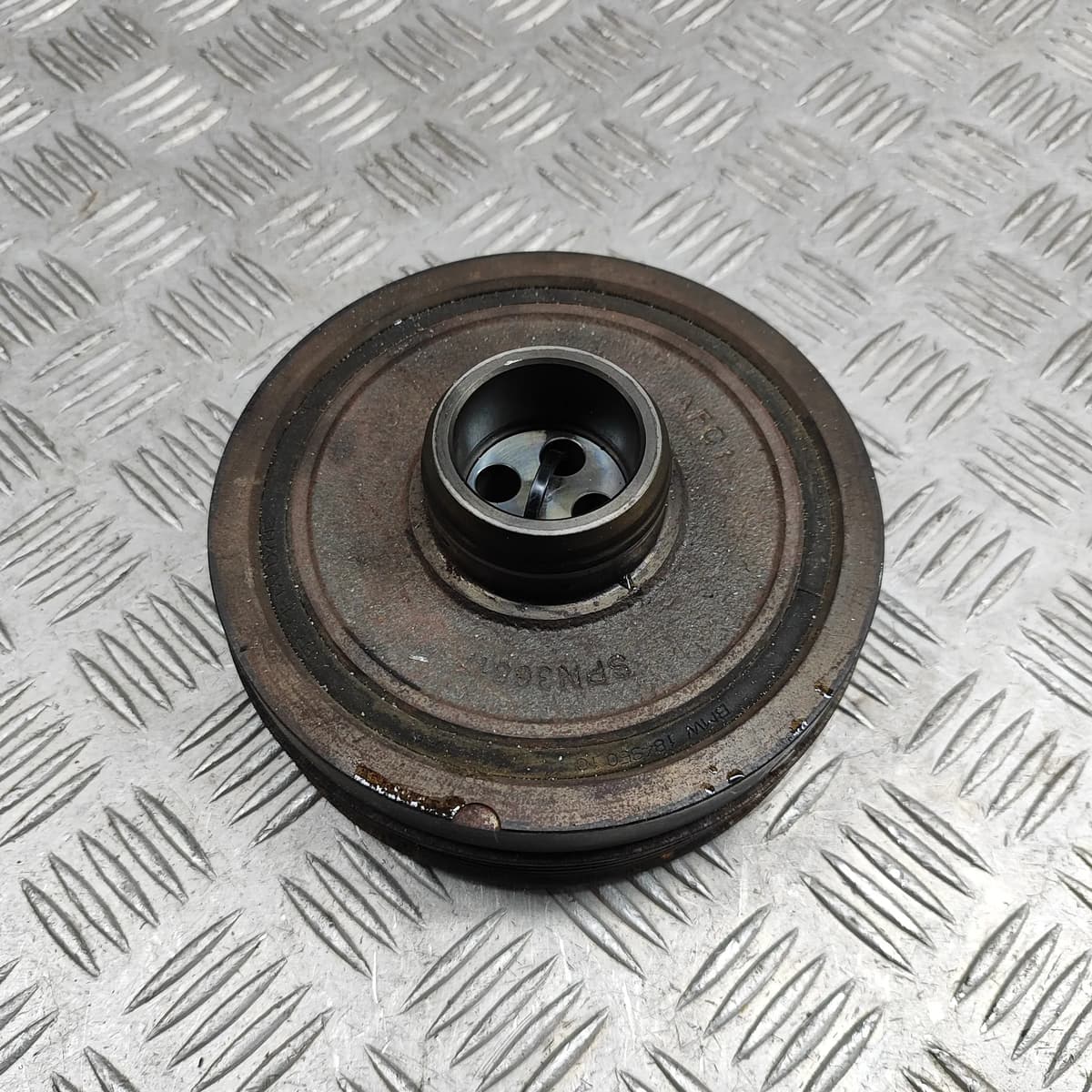 BMW 3 Touring F31 Crankshaft Pulley 7619245 2.0 Diesel 140kw 2017 28482889