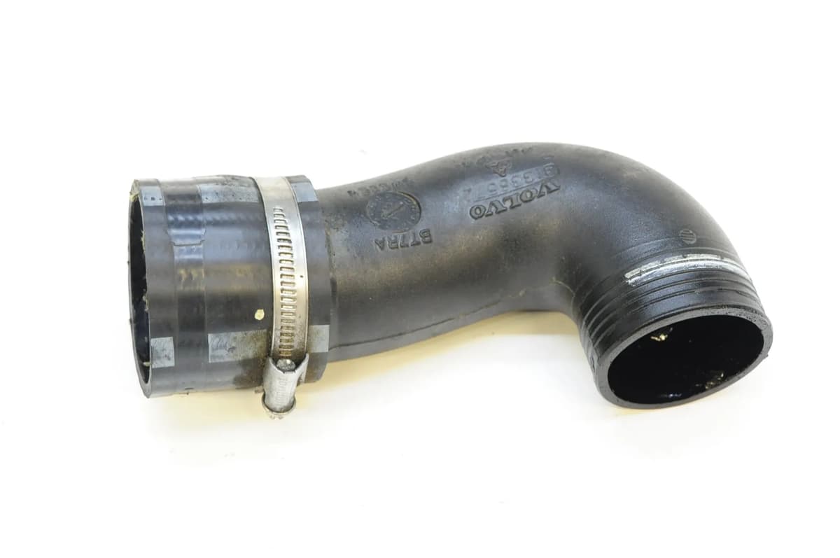 VOLVO XC60 2013 Left Side Intercooler Hose 31338572