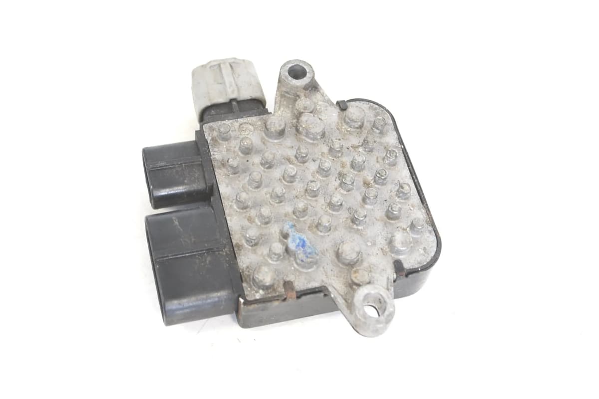 Tesla Model S Coolant Fan Relay 4A14-1G041-19700 2015 RHD 4088861