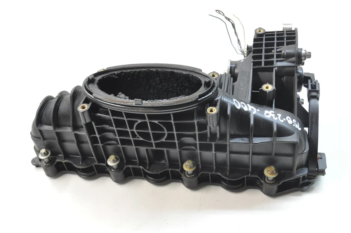Mercedes S250CDI W221 Intake Manifold A6510900037 2012 RHD 4196109