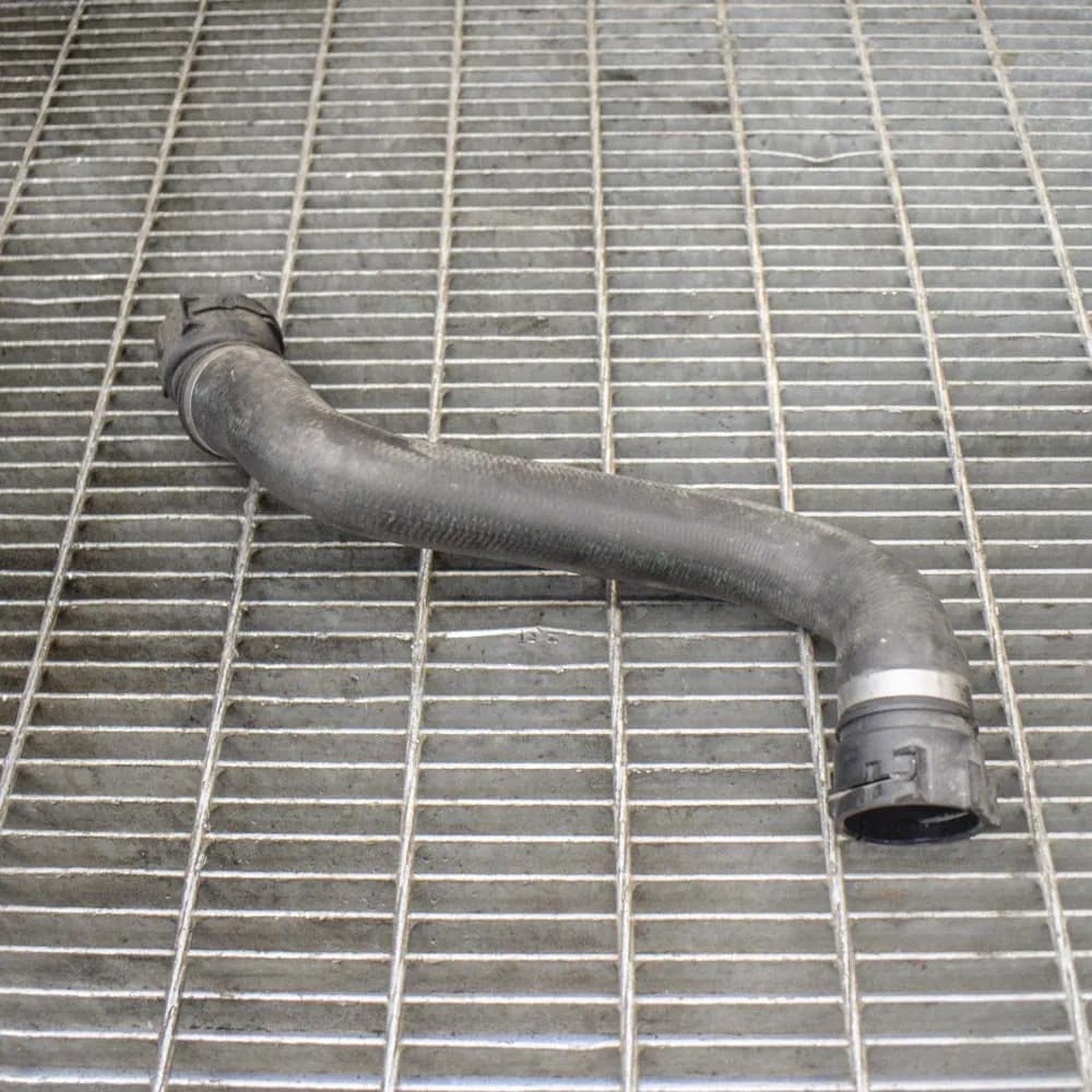 BMW 3 E91 320d Right Side Water Radiator Pipe Hose 7797258 130kw N47D20A 2008