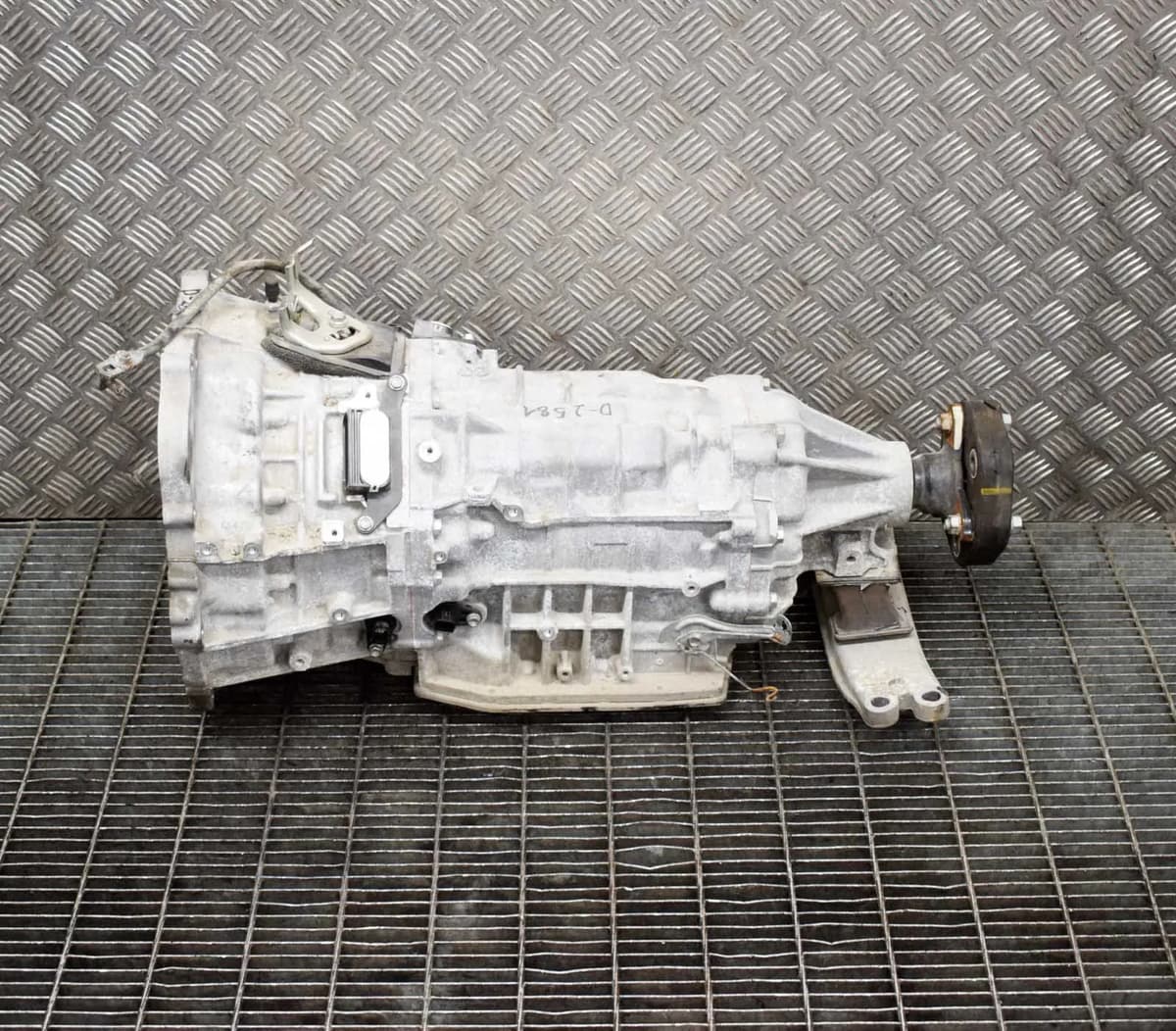 LEXUS IS XE30 300h Automatic Gearbox 2AR-FSE 2.5i Hybrid 133kw 2014
