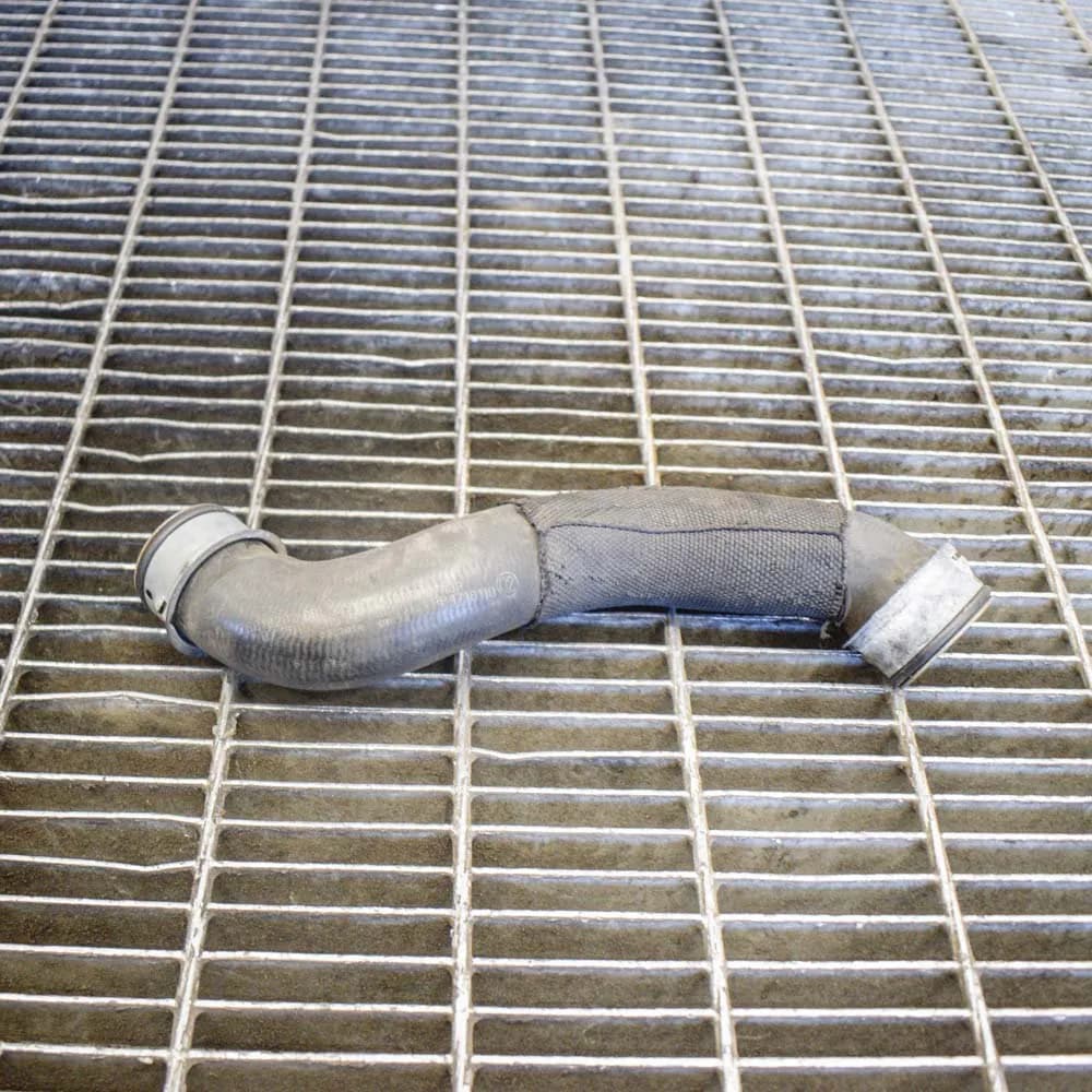 MERCEDES-BENZ E W212 220CDI Right Side Water Radiator Hose A2125018282 120kw