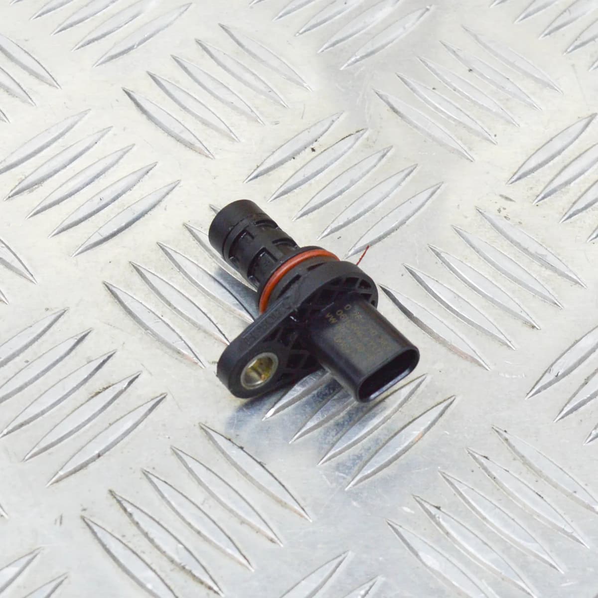 Volkswagen Tiguan AD Crankshaft Sensor 0261210383 2.0 Petrol 132kw 2018