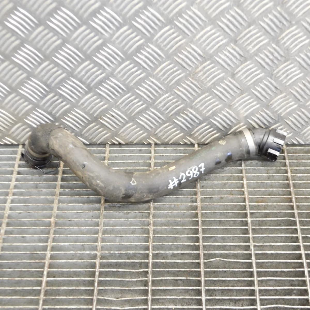 BMW 5 G30 Right Side Water Radiator Pipe Hose 8602603 2.0 Hybrid 185kw 2018